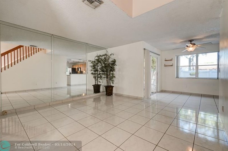 11910 12 St, Hollywood FL 33026-3874 exterior