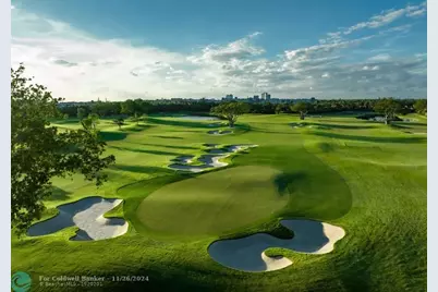 501  Diplomat Parkway, Unit #17-B, Hallandale Beach, FL 33009 - Photo 30