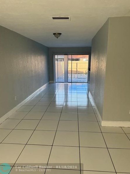 2783 Nw 196th Ter, Miami, FL 33056