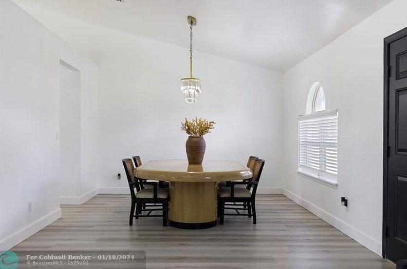 2062 Larchmont Ln, Fort Pierce FL  34984-4337 exterior