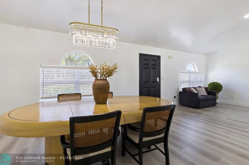 2062 Larchmont Ln, Fort Pierce FL  34984-4337 exterior