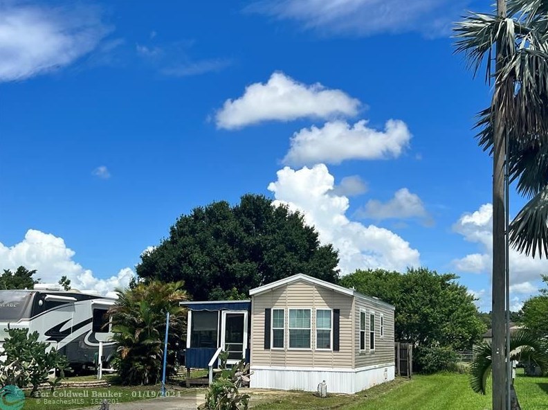 309 Holiday Blvd, Clewiston, FL 33440
