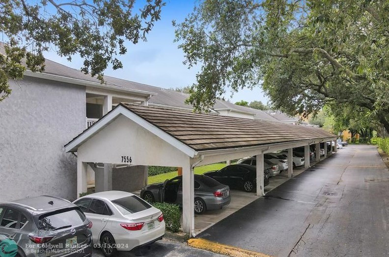 7554 Stirling Rd, Hollywood FL  33024-1583 exterior