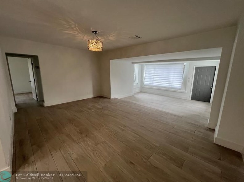 941 Ne 139th St, Miami, FL 33161