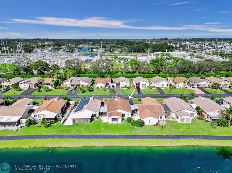 5094 Mirror Lakes Blvd, Boynton Beach FL  33472-1214 exterior