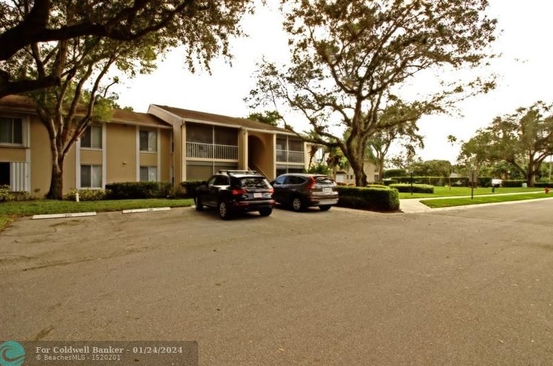 13750 Oneida Dr #d2, Delray Beach, FL 33446