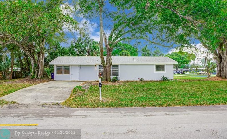 3105 18th St, Vero Beach, FL 32960