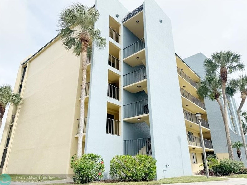 2788 Tennis Club Dr, West Palm Beach, FL 33417