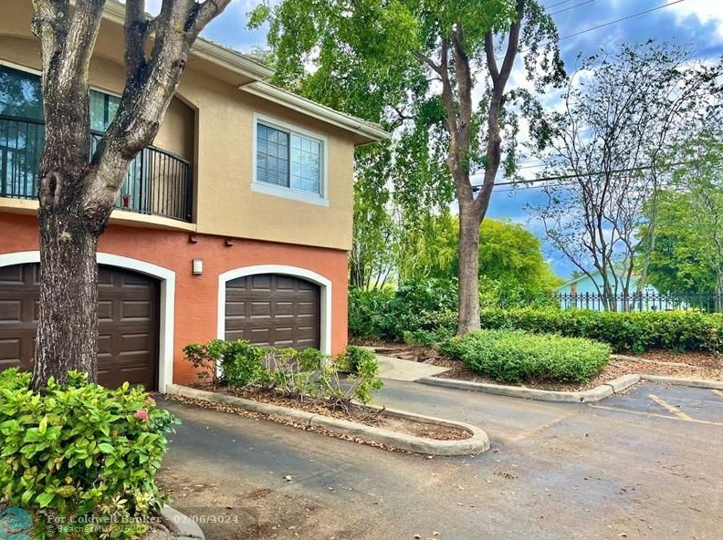 4199 N Haverhill Rd #114, West Palm Beach, FL 33417