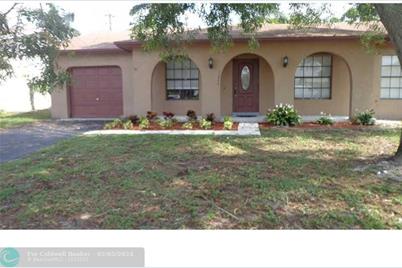 11044 NW 23rd Ct - Photo 1