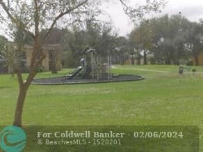 606 Meadows Cir, Boynton Beach, FL 33436