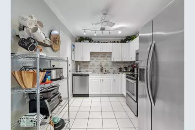 111  Golden Isles Dr, Unit #C1, Hallandale Beach, FL 33009 - Photo 8