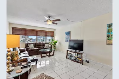 111  Golden Isles Dr, Unit #C1, Hallandale Beach, FL 33009 - Photo 10