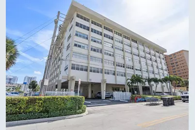 111  Golden Isles Dr, Unit #C1, Hallandale Beach, FL 33009 - Photo 32