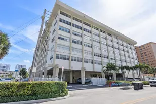 111 Golden Isles Dr, Hallandale Beach, FL 33009 - Photo 32