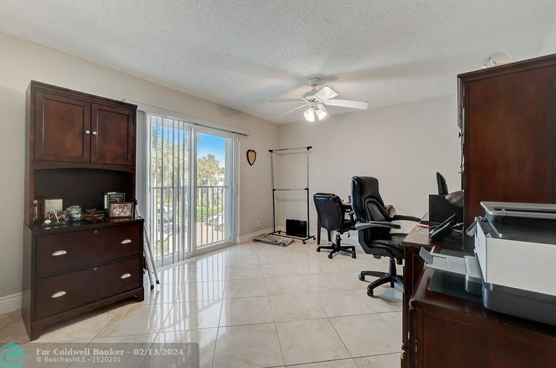 1118 Russell Dr, Boca Raton FL 33487-4222 exterior