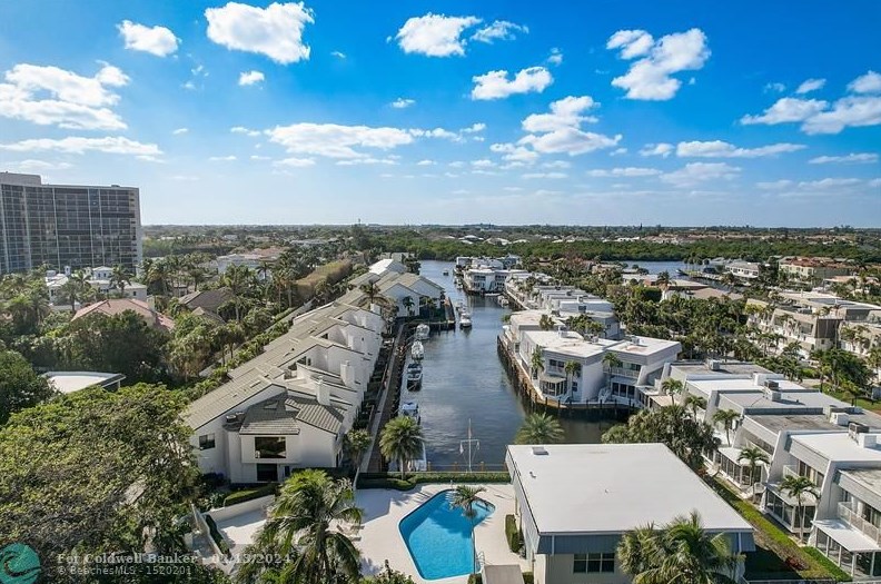 1118 Russell Dr, Boca Raton FL 33487-4222 exterior