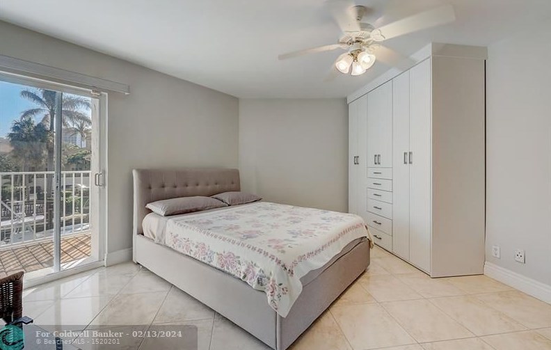 1118 Russell Dr, Boca Raton FL 33487-4222 exterior