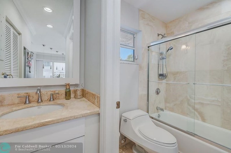 1118 Russell Dr, Boca Raton FL 33487-4222 exterior