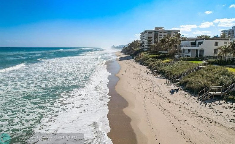 1118 Russell Dr, Boca Raton FL 33487-4222 exterior