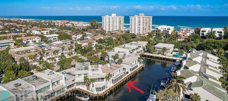 1118 Russell Dr, Boca Raton FL 33487-4222 exterior