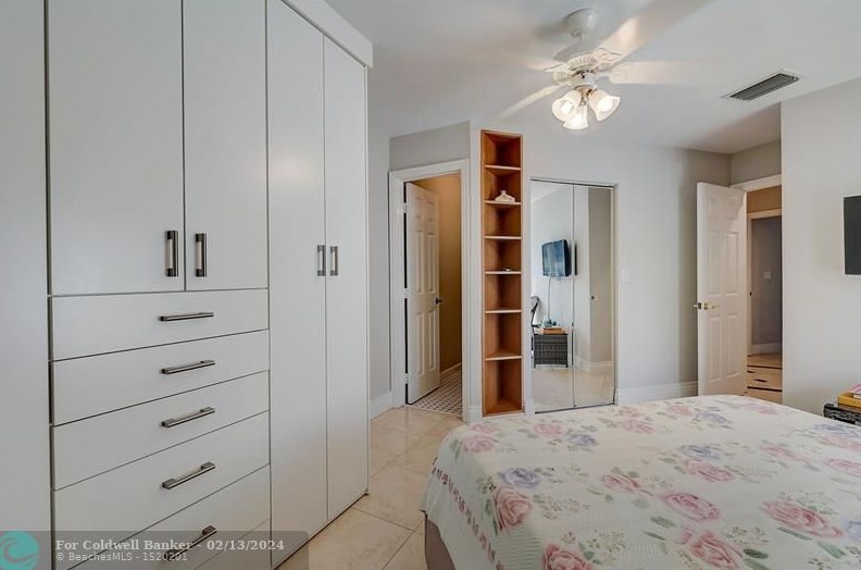 1118 Russell Dr, Boca Raton FL 33487-4222 exterior