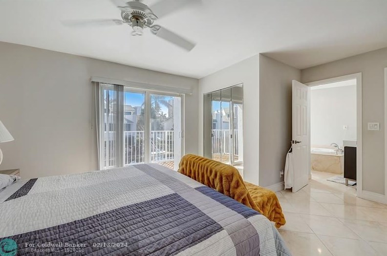 1118 Russell Dr, Boca Raton FL 33487-4222 exterior