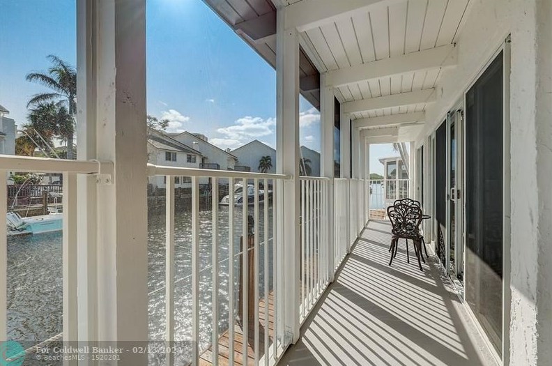 1118 Russell Dr, Boca Raton FL 33487-4222 exterior