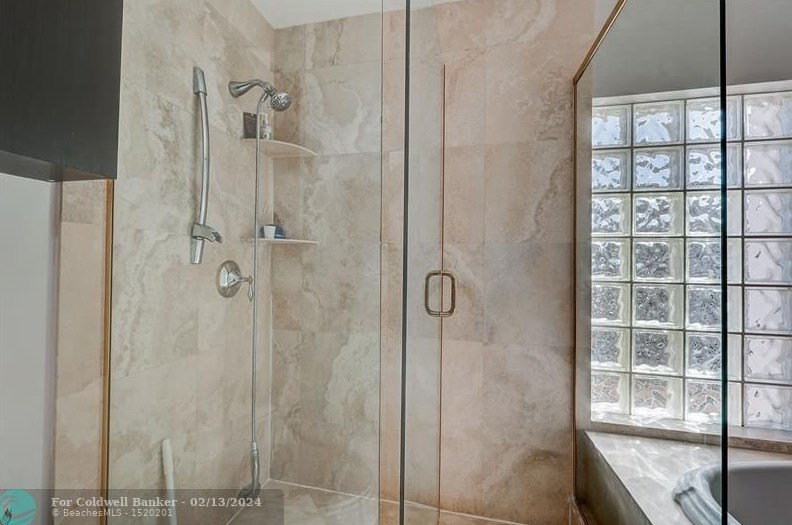 1118 Russell Dr, Boca Raton FL 33487-4222 exterior