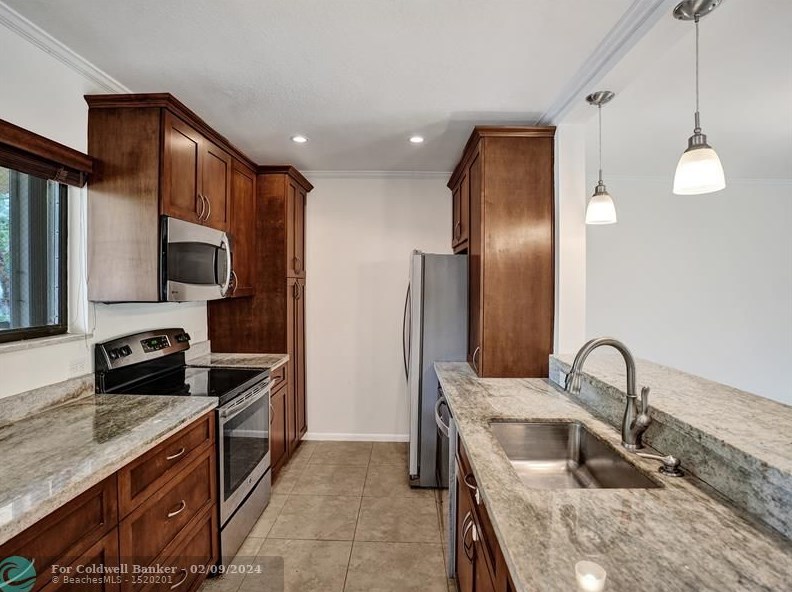 930 Sw 9th Street Cir #206, Boca Raton, FL 33486