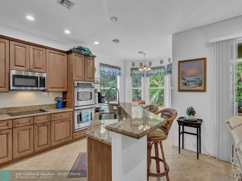 6240 Coverty Pl, Vero Beach FL  32966-6487 exterior