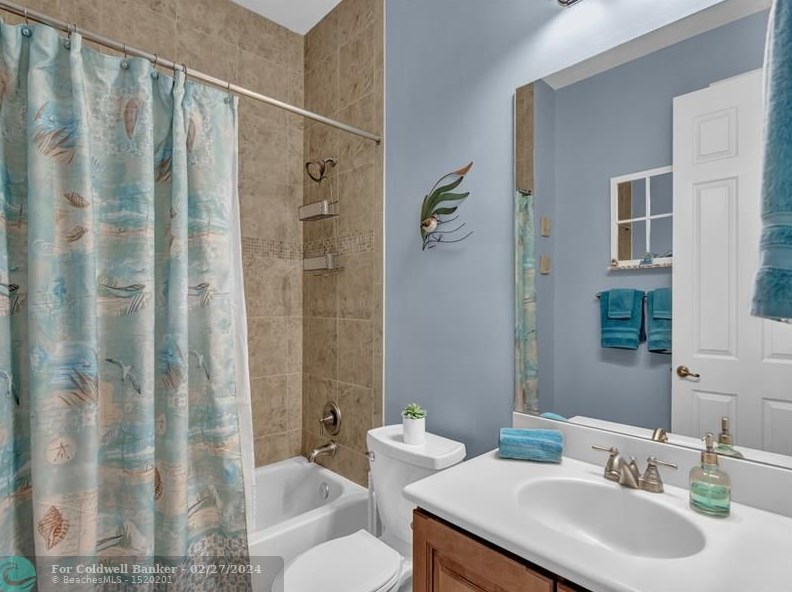 6240 Coverty Pl, Vero Beach FL  32966-6487 exterior