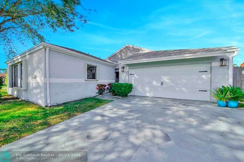 11423 Whisper Sound Dr, Boca Raton, FL 33428