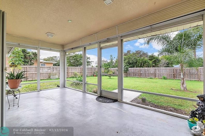 2158 Carnation Rd, Fort Pierce FL  34952-4925 exterior