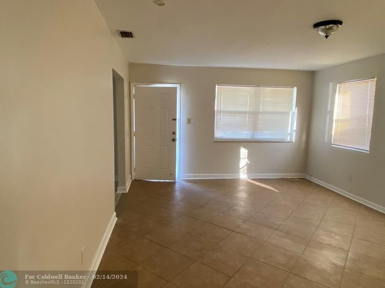 138 5th Ct, Dania Beach FL  33004-3513 exterior