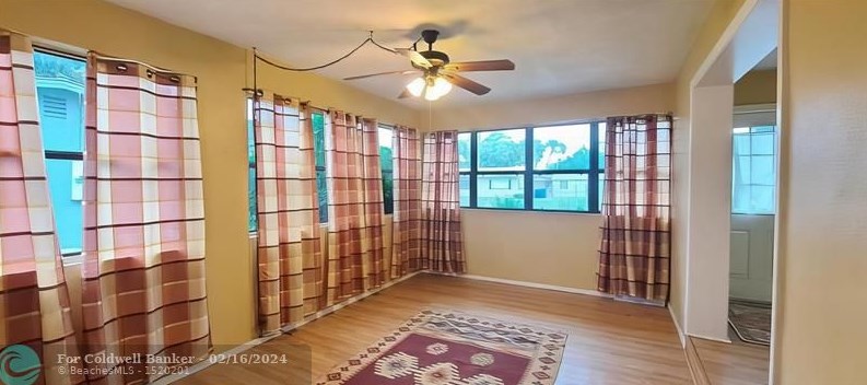 308 8 Dr, Okeechobee FL 34974-4543 exterior