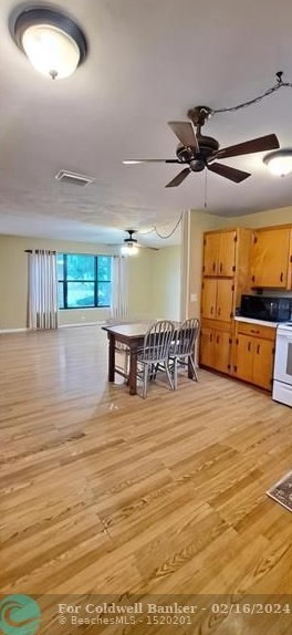 308 8 Dr, Okeechobee FL 34974-4543 exterior