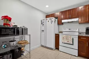 6301 N University Dr, Tamarac, FL 33321 - Photo 8