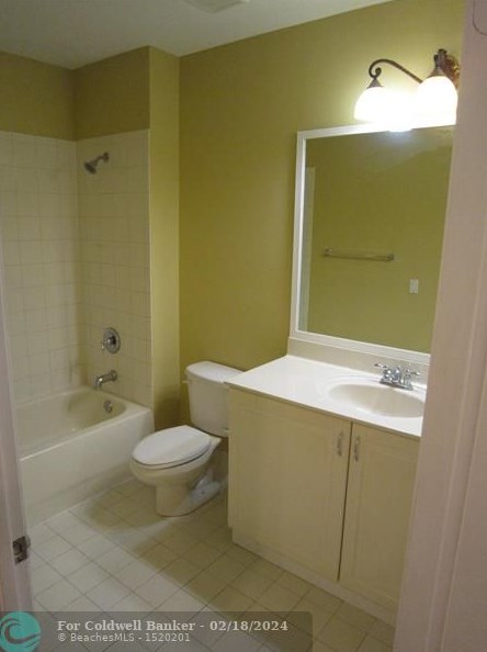 2630 81st Ter, Hollywood FL  33025-2245 exterior