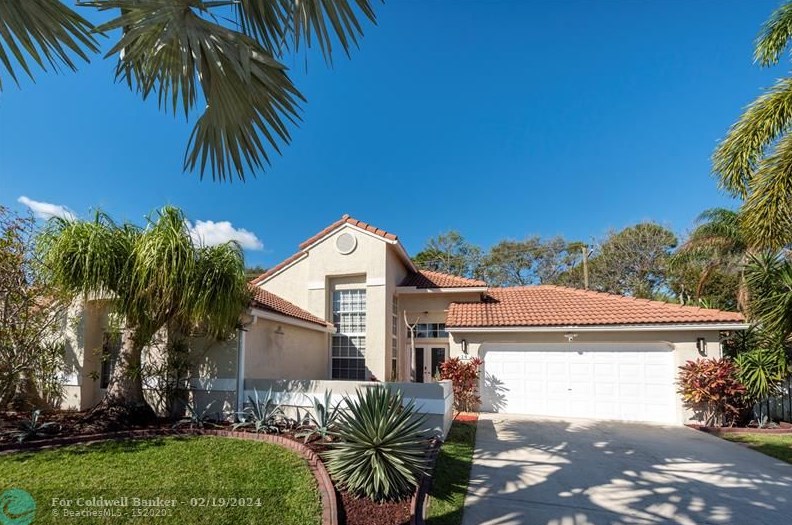 14 Dogwood Cir, Boynton Beach, FL 33436-9145
