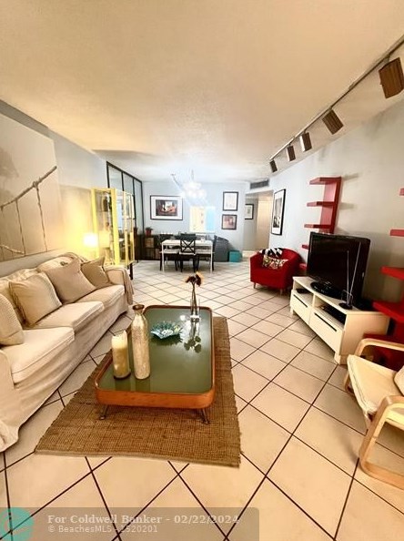 1701 191st St, Miami FL  33056-3338 exterior