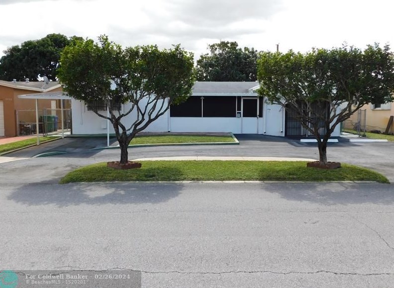 7736 Fairway Blvd, Hollywood, FL 33023-6414
