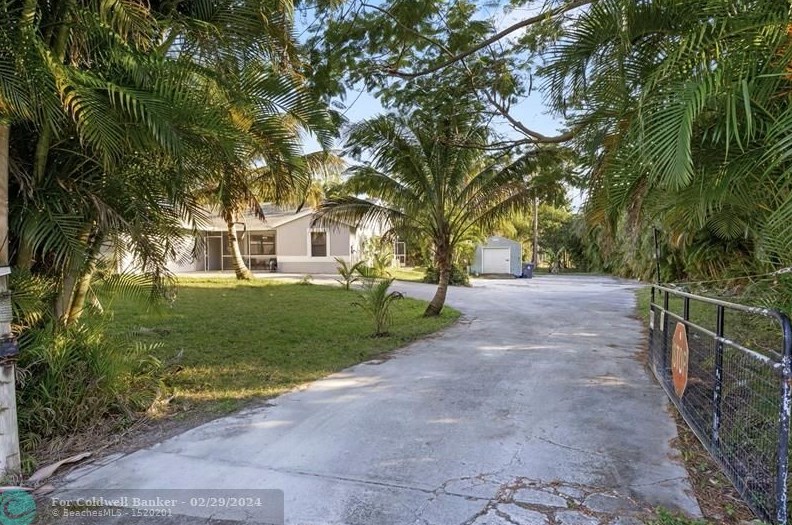 15288 69th Ct, Town Of Loxahatchee Groves FL  33470-3438 exterior
