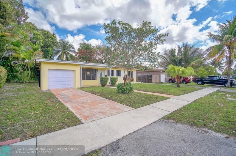 2221 Sw 67th Ave, Hollywood, FL 33023