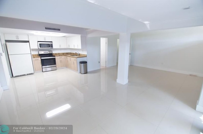 6441 Lemon Tree Ln #6441, Hialeah, FL 33014