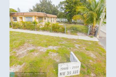 21100 NW 39th Ave - Photo 1