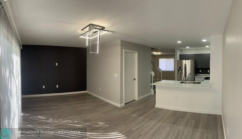 167 Hidden Court Rd, Hollywood FL  33023-7467 exterior