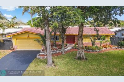 7241 NW 10th Ct - Photo 1