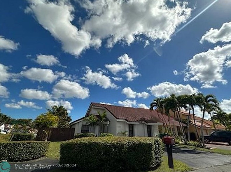 12760 60th Ln, Miami, FL 33183-1348