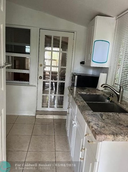 2626 Thomas St, Hollywood, FL 33020